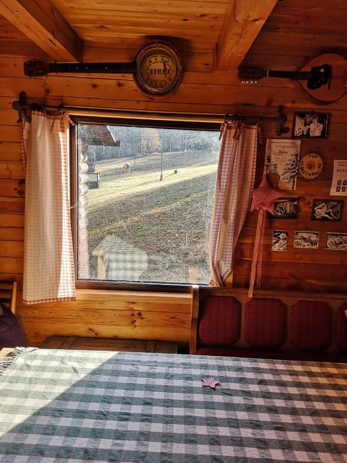 Chalet Srub Na Svahu Sjezdovky V Radvanicich *