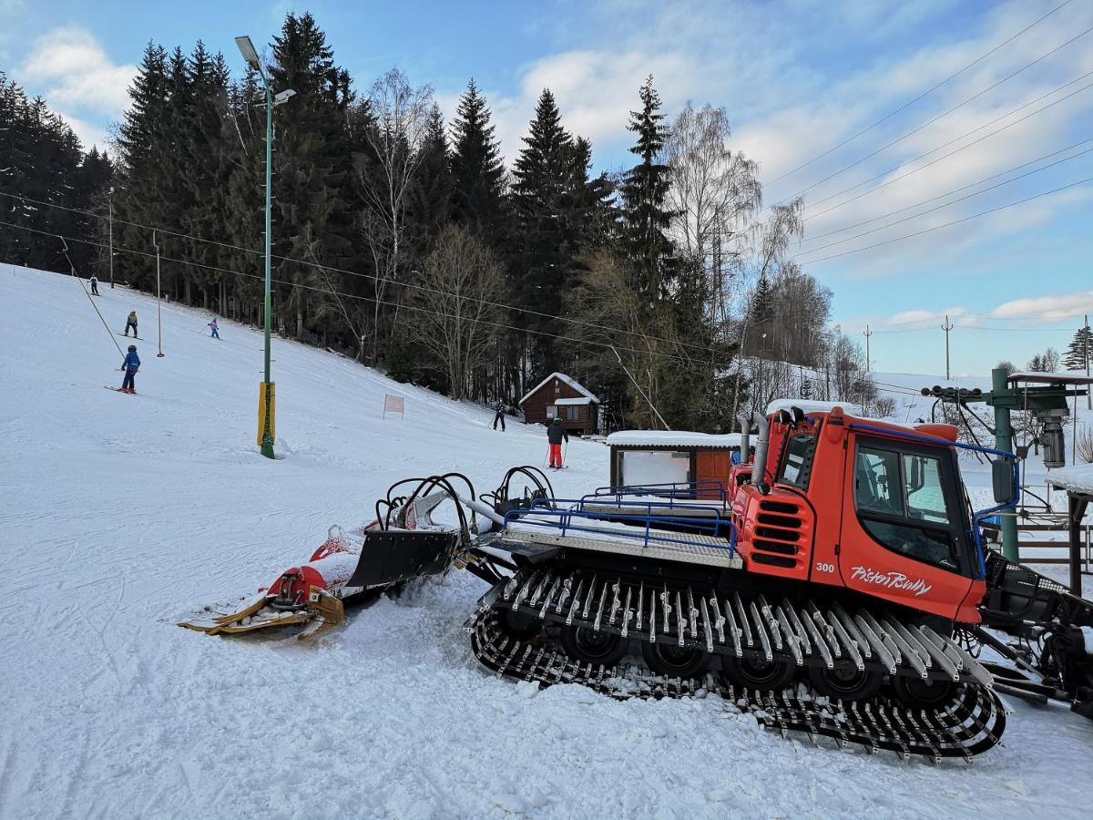 Chalet Srub Na Svahu Sjezdovky V Radvanicich